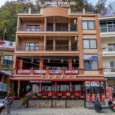 Grand Shivalaya Hotel And Restro Pokhara Buitenkant foto