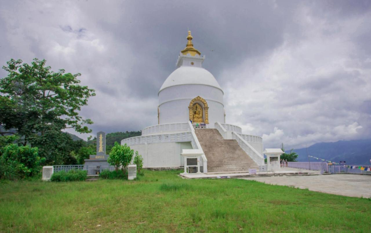 Grand Shivalaya Hotel And Restro Pokhara Buitenkant foto
