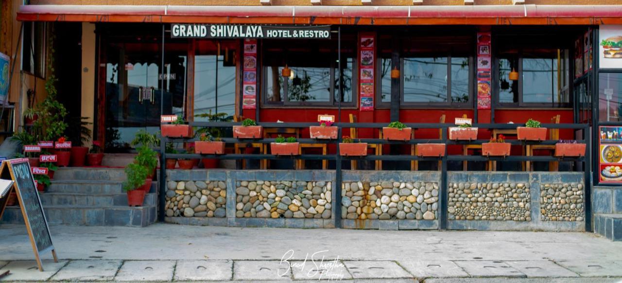 Grand Shivalaya Hotel And Restro Pokhara Buitenkant foto